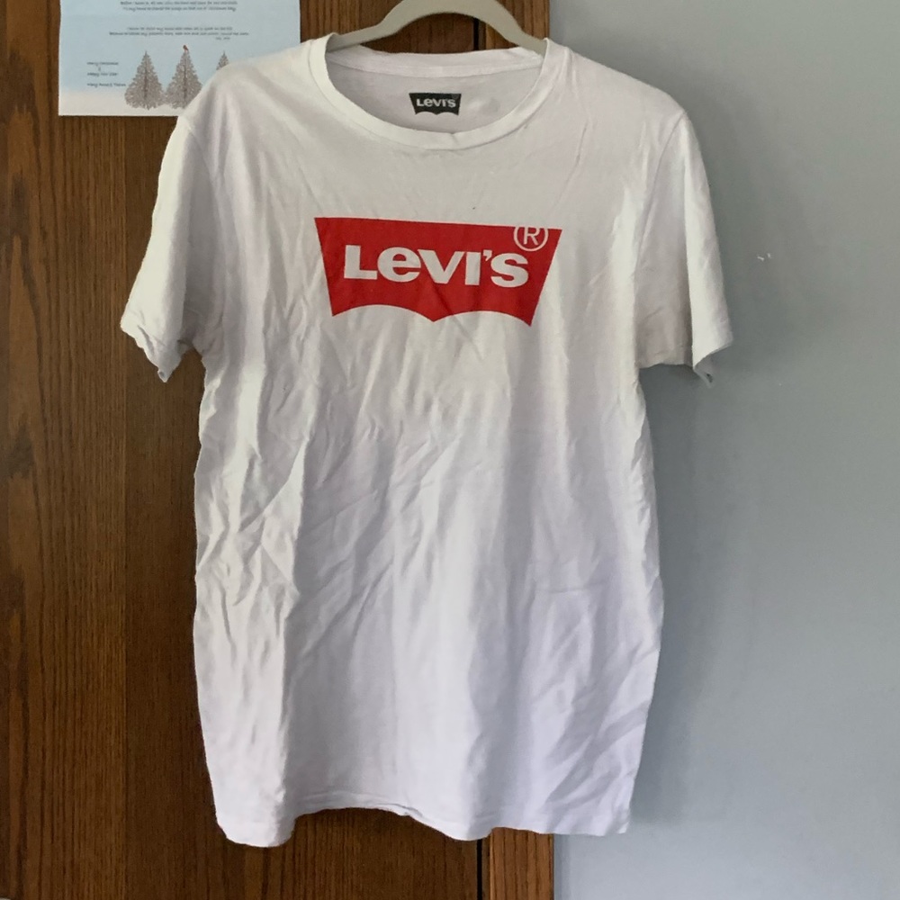 Levi’s T-shirt